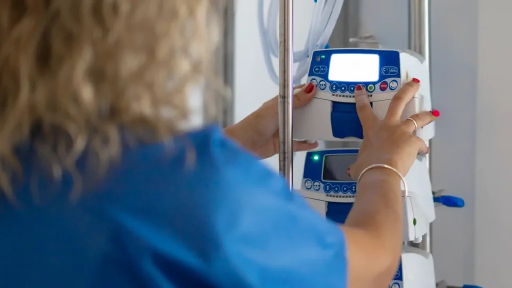 Medical professional collaborates infusion pump